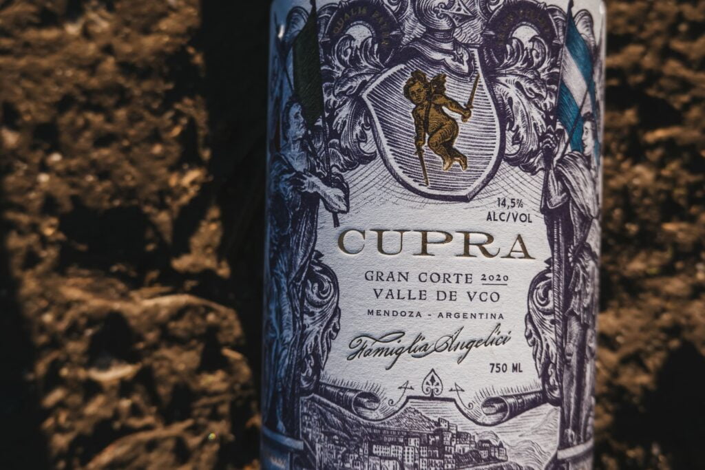 Cupra Wines, etiqueta y botellas