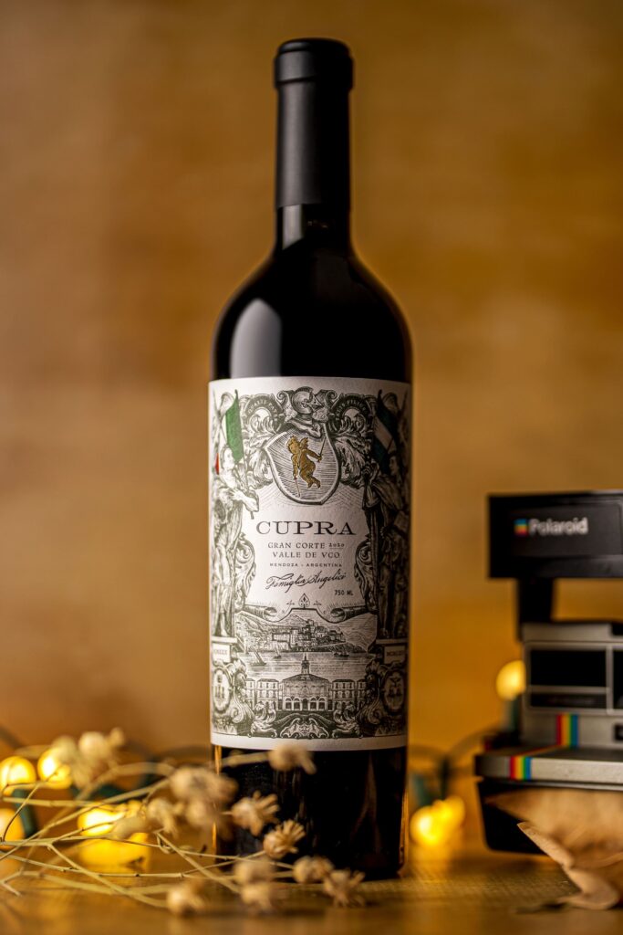 Cupra Gran Corte, copa y botella