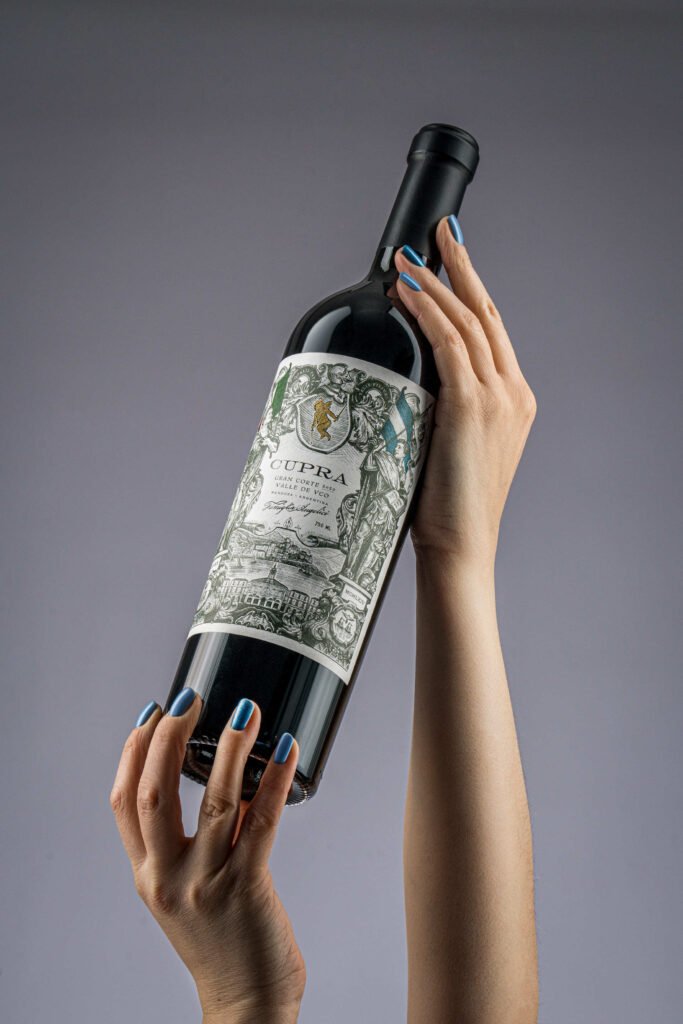 Cupra Gran Corte, copa y botella
